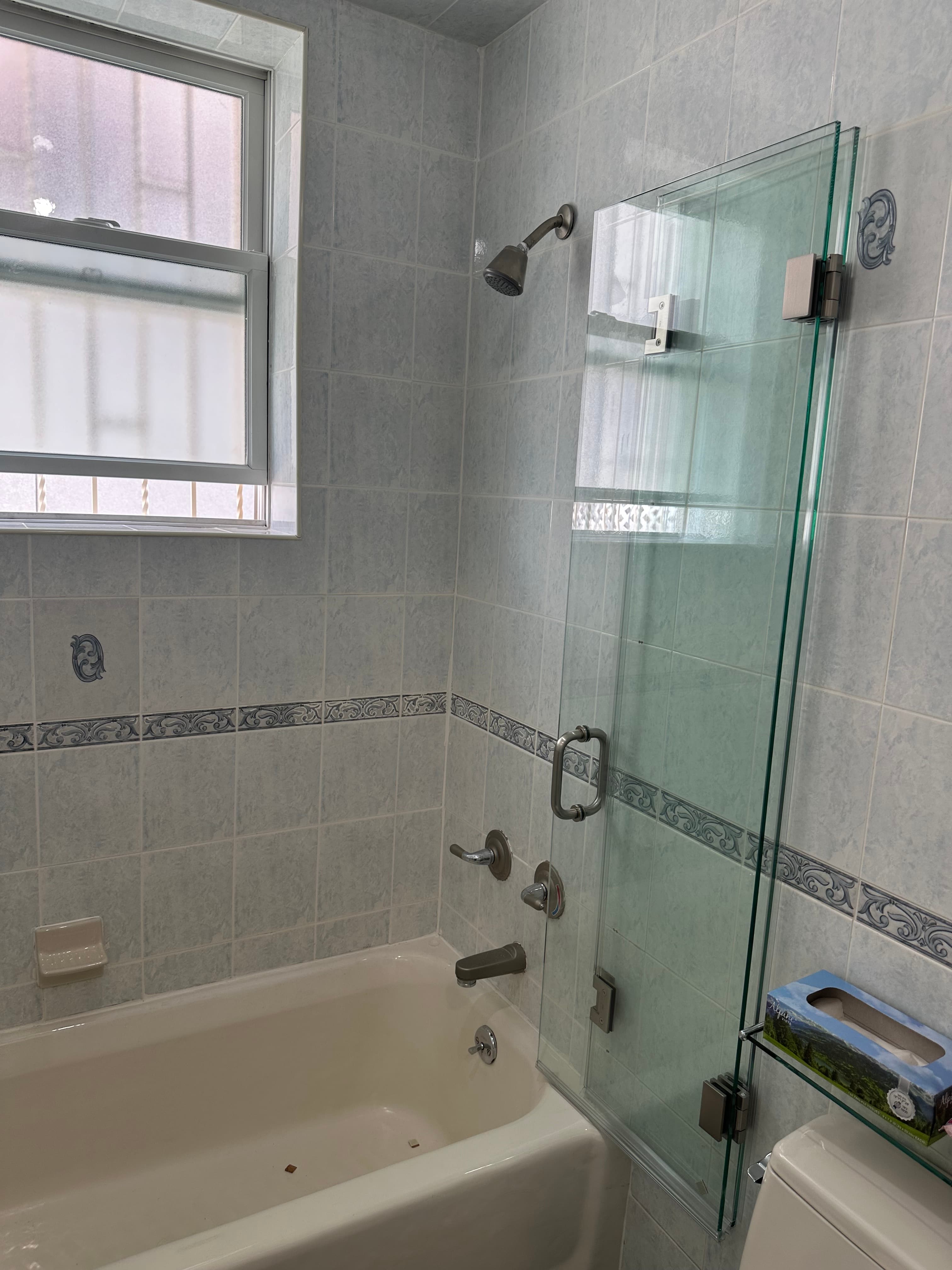 Folding Shower Door thumbnail 2